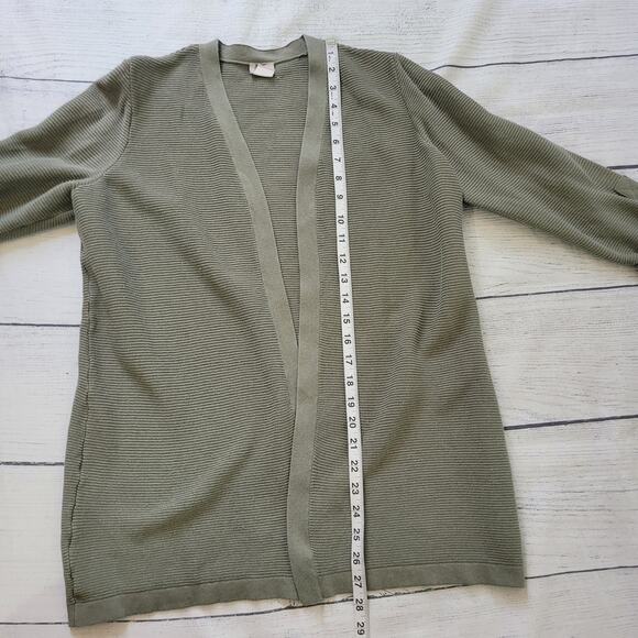 Chico's Size 2 US L Textured Tab-Sleeve Cardigan Olive Green Open Front Casual - Picture 4 of 8